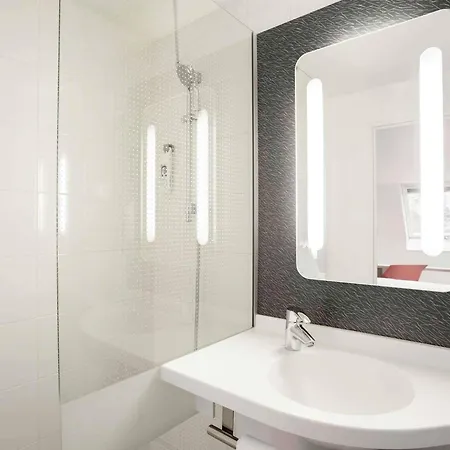 Hotel Ibis Maine Montparnasse Paris