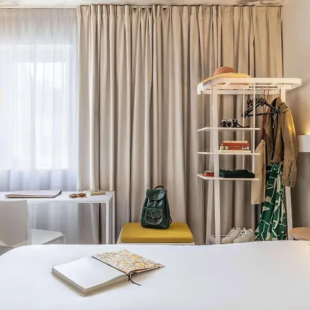 Hotel Ibis Maine Montparnasse 3*