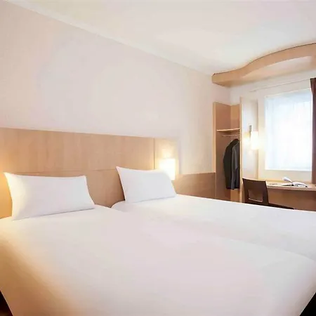 Ibis Maine Montparnasse Hotel