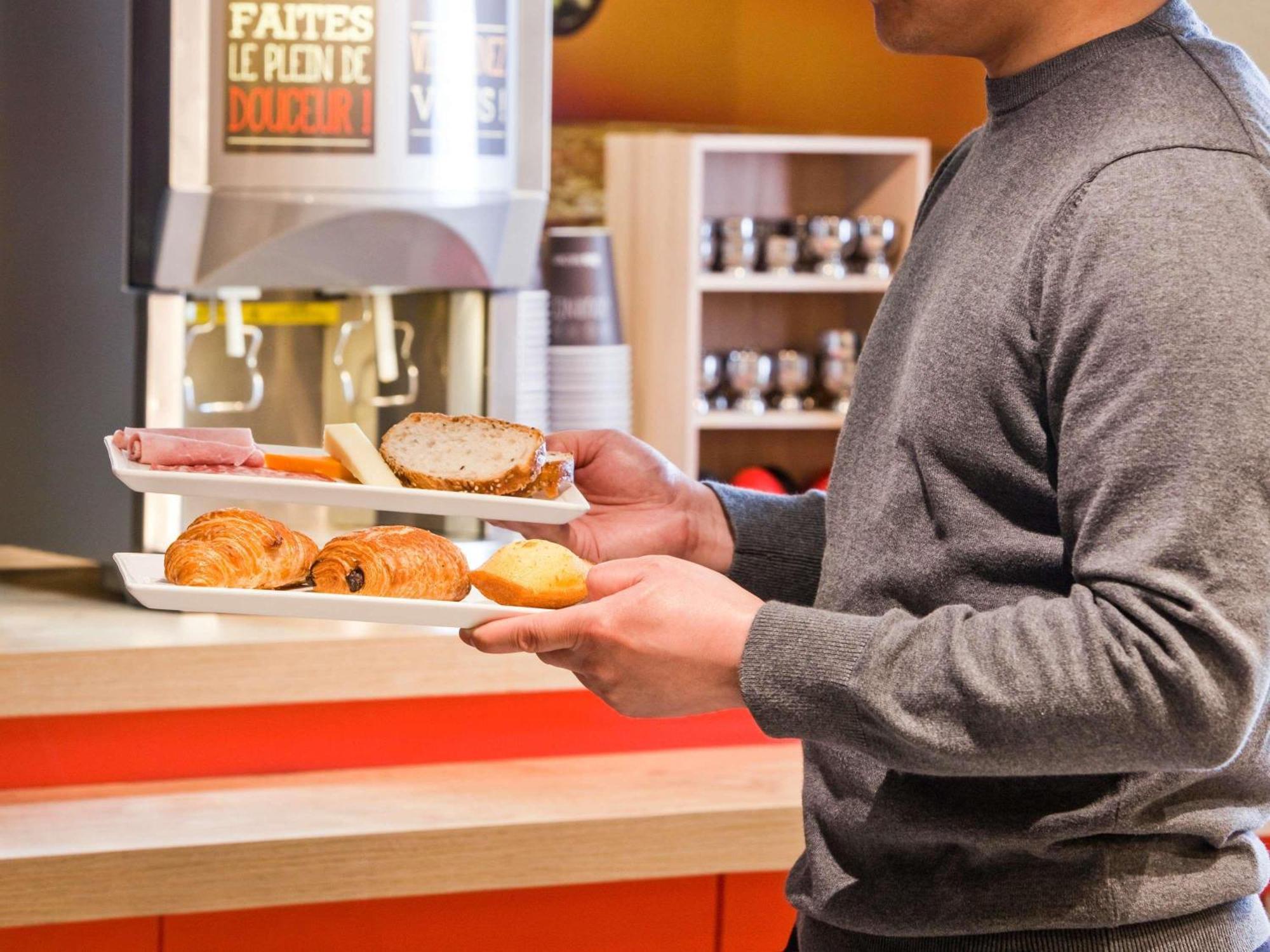 Ibis Maine Montparnasse 3*