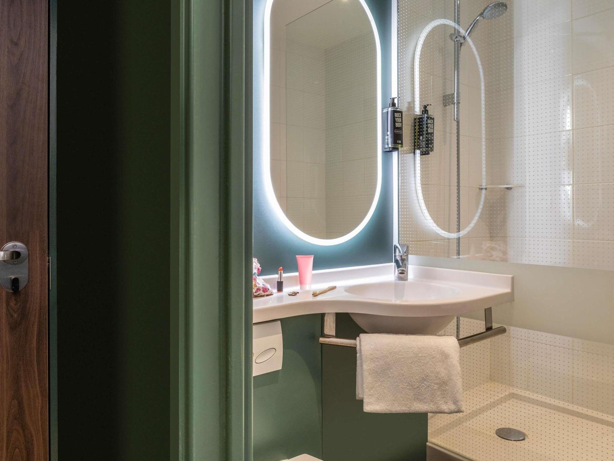 Ibis Maine Montparnasse